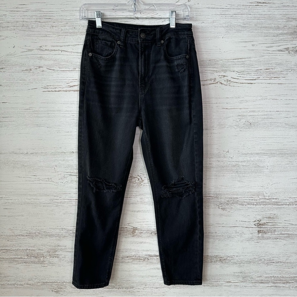 *3/$20* AMERICAN EAGLE Distressed Mom Jeans Black High Rise 2 SHORT